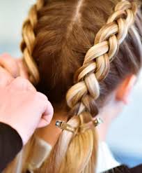 fur diese 5 frisuren musst du dir deine haare nicht waschen haare flechten anleitung fettige haare frisuren eigene haare flechten