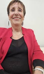 Sandra Giessinger's Instagram, Twitter & Facebook