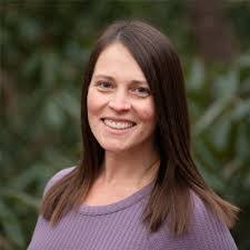 Elizabeth Trigg's Instagram, Twitter & Facebook