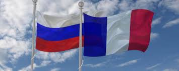 Продолжая рассказ о взаимосвязи франции и россии, стоит упомянуть и национальных флагах наших стран. Rossiya I Franciya Tajno Vyslali Diplomatov