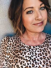 Last year for Halloween I was Carol Baskin and Greg was Tiger king, Ivy was  a leopard 😆 All makeup is Seint.