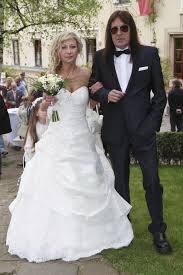 „kamarád že si chce taky zařídit, tak jsem mu půjčil klíčky, sedl jsem si chytře na sedadlo spolujezdce. Smutne Priznani Rockera Brichty Slepnu Na Jedine Oko Ahaonline Cz