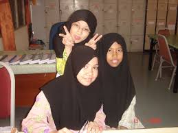 Mengisi dan melengkapkan borang permohonan untuk bertukar sekolah oleh murid warganegara p.u.(a) 275 Ira Pindah Sekolah Kakinakl S Blog