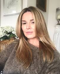 How can i contact hanna lis's management team or agent details, and how do i get in touch directly? Nic Sie Nie Stalo Hanna Lis W Mocnych Slowach O Filmie Sylwestra Latkowskiego O Pedofilii Wsrod Celebrytow Kobieta Pl