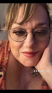 Hi, new to this club, I'm Carolyn, I live in Florida. Lived here all my  life, and grew up