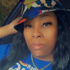 Not #Future's alleged baby mama flexing receipts while his ex is out here  exposing him… Do y'all think she's being petty or just securing her bag?