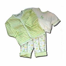 Kissy Kissy Sweet Pea Very Soft 3 Piece Set Has Tee Shirt With Sweet Pea And