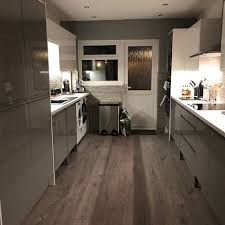 High gloss kitchen cabinets & modern matt kitchens in cream, white or grey. Lochanna Kitchens On Twitter Greys Definitely Aren T Going Anywhere This Is A Beautiful Profile Dust Grey Gloss White Gloss Kitchen Designed Supplied By The Liverpool Branch Of Beesleyandfilde Mixing Dark