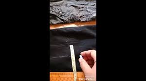 Potong bagian bawah celana jeans sesuai dengan selera. Cara Memperbesar Celana Yang Tidak Muat Sederhana Youtube