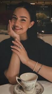 Loren West (adriiloren)