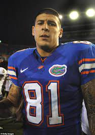 I M Not A Homo How Aaron Hernandez Used Homophobic Slurs In Notes To Teammates Daily Mail Online