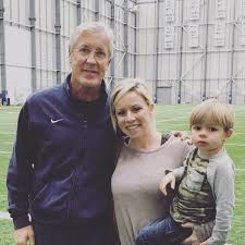Pete carroll was blaming only one person after the controversial call that many believed cost the seattle seahawks the super bowl. Jake Anderson On Twitter Jake S Gonna Be Jealous Aiden And I Got To Meet Pete Carroll Today Jenna Deadliestcatch Gohawks Fvsaga