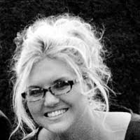 Amanda Stoltzfus's Instagram, Twitter & Facebook