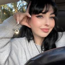 Did the boxing commentator just say you need to bring ass to get ass? 😭😭😭