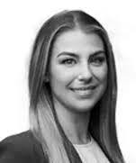 Elizabeth Allum's Instagram, Twitter & Facebook