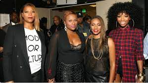 Brandy, Queen Latifah, Mc Lyte et Yo-Yo - I Wanna Be Down Remix (Live)