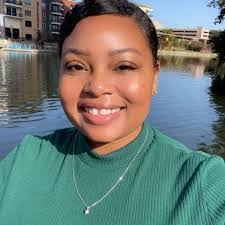 Megan Berge's Instagram, Twitter & Facebook