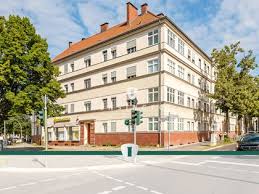 Wittenau wird bestimmt von wohnsiedlungen, industrie und alten bauernhäusern. Eigentumswohnung In Wittenau Immobilienscout24