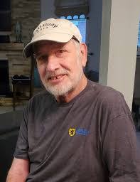 Russel Hill's Instagram, Twitter & Facebook