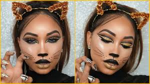 Hold up your upper eyelid and pull down your lower lid,then use the index finger to gently place the lens. 23 Cat Makeup Ideas For Halloween How To Do Cat Face Makeup