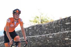 Dutch rider demi vollering claimed victory in the women's race. Demi Vollering In Sneltreinvaart Naar De Top I Kwnu Knwu