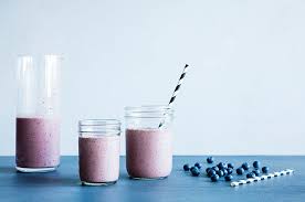 This recipe contains around 9.7 net grams of carbs per serving if you make it with strawberries (blueberries are higher in carbs). Healthy Recipe Super Berry Acai Smoothie Fitbit Blog