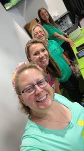 Rosy Velez's Instagram, Twitter & Facebook