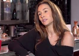 Aujourd'hui, vanessa demouy est une femme comblée, mère de famille et comédienne au théâtre. Video Vanessa Demouy Donne Sa Methode Pour Se Remettre D Un Divorce Vsd