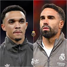 How is Arnold? Should I replace Maicon with Arnold?