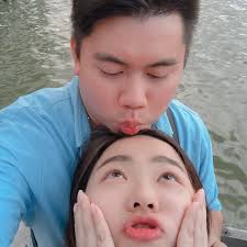 Chris Evans turned down Captain America twice, even after Marvel offered  him the role without an audition. Robert Downey Jr was the one to convince  Chris Evans to take the role of