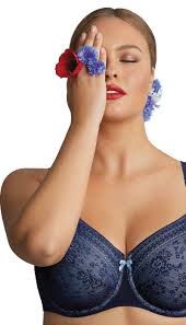 Singer Songwriter Extraordinaire