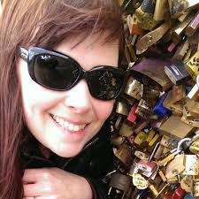 Elissa Porter's Instagram, Twitter & Facebook