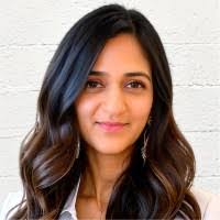 Clara Frezza's Instagram, Twitter & Facebook