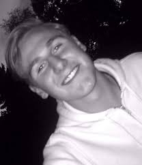 IN MEMORIAM Caillou Kleine Deters Met grote verslagenheid hebben wij kennis  genomen van het overlijden van Caillou Kleine Deters. Afgelopen weekend was  Caillou het slachtoffer van een ernstig verkeersongeval dat hem uiteindelijk