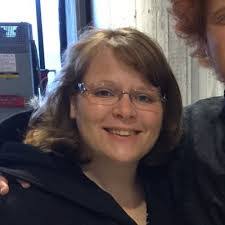 Julie Seiler's Instagram, Twitter & Facebook