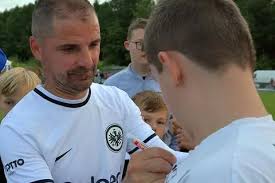 Eintracht Traditionsmannschaft begeistert in Nieder-Moos