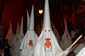 Sin embargo, y como ocurre cada año, los festivos del calendario laboral de este periodo difieren de una comunidad autónoma a otra. Semana Santa Ostern Auf Mallorca 2021