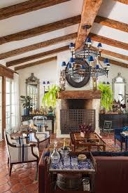 See How This Home Went From Olive Garden Chic To Home Of Your Dreams Apartment Makeover Hacienda Style Homes Hacienda Style