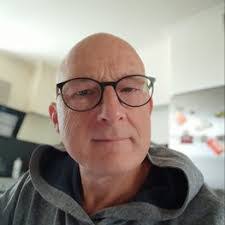 Eric Hetzel's Instagram, Twitter & Facebook