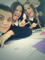 Millie lovell (@LovellMillie)