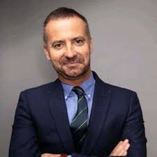 Peter Cross: Expert in Customer Experience and Strategy