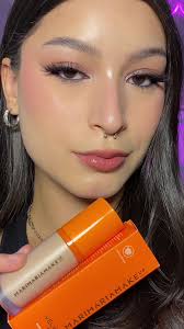 Review da Nova Base Velvet Skin da Mari Maria