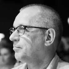 Gisteren mijn diploma Opticien in ontvangst mogen nemen. Blij en trots!…