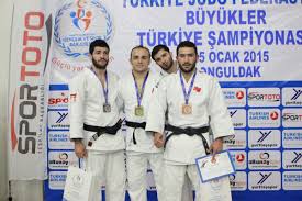 Ana jet şehit hasan yılmaz, 15 temmuz hain darbe girişimi gecesinde cumhurbaşkanı recep tayyip erdoğan'ın çağrısı. Judoinside Hasan Yilmaz Judoka