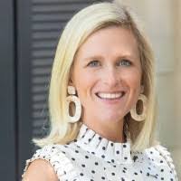 Jenny Smiley's Instagram, Twitter & Facebook