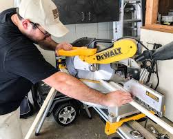 Insert the rail into the miter box with its front face touching the back of the miter box. Diy Picture Frame Molding Bless Er House
