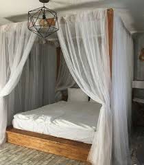 Prwtotypes Idees Gia Koyrtines Sto Spiti Soy Bed Design Canopy Bedroom Canopy Bedroom Sets
