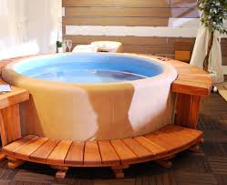 Flüchten sie in ihrem garten ins paradies mit gardenvitys holzbeheizten hot tub! Best Inflatable Hot Tub Reviews Uk 2021 Top 10 Compared House Junkie