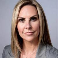 Lindy Martin's Instagram, Twitter & Facebook