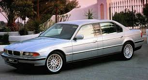 بي أم دبليو أل7 الفاخرة ليموزين التسعينات التي سبقت عصرها موقع ويلز Bmw E38 Bmw Classic Bmw 7 Series